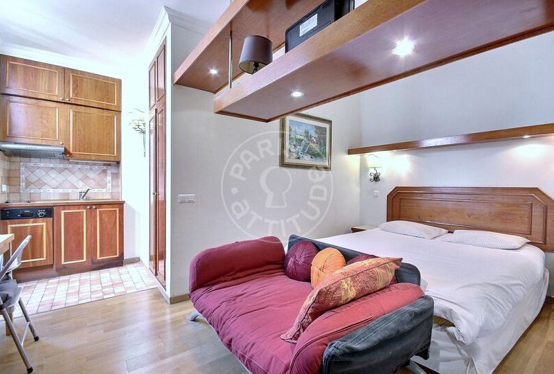 Furnished studio - 21m² - Arc de Triomphe - Paris