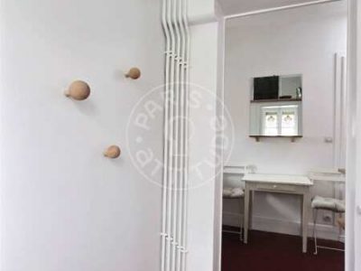 Furnished studio - 27m² - Invalides - Paris