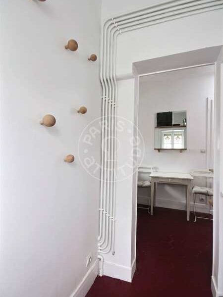 Furnished studio - 27m² - Invalides - Paris