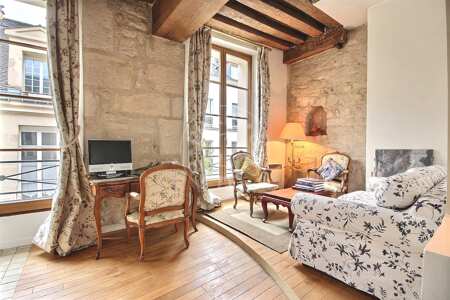 Furnished studio alcove - 40m² - Ile Saint-Louis - Paris