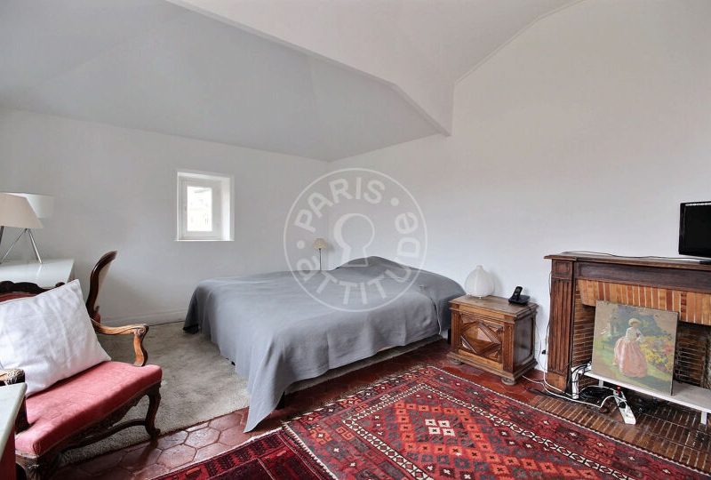Furnished studio - 27m² - Invalides - Paris