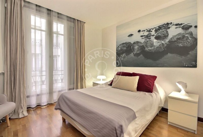 Furnished studio - 23m² - Alma-Marceau - Paris