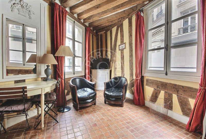 Furnished studio - 20m² - Pyramides / Palais Royal - Paris