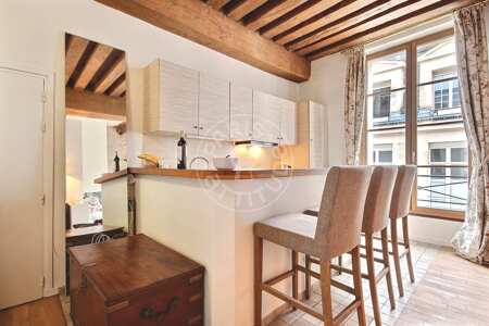 Furnished studio alcove - 40m² - Ile Saint-Louis - Paris