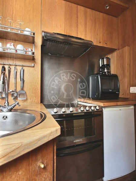 Furnished studio - 20m² - Pyramides / Palais Royal - Paris