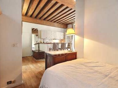 Furnished studio alcove - 40m² - Ile Saint-Louis - Paris