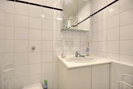 Furnished studio - 23m² - Alma-Marceau - Paris
