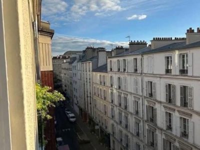 Short-Term Studio Sublet in Paris 17th – Available 16 July to 31 August