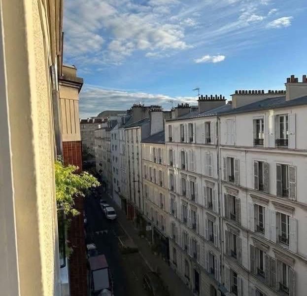 Short-Term Studio Sublet in Paris 17th – Available 16 July to 31 August