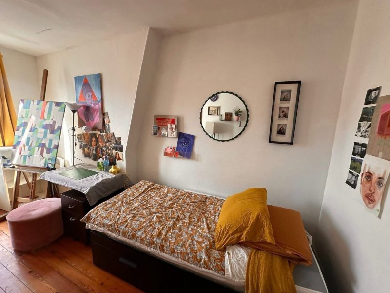 Short-Term Studio Sublet in Paris 17th – Available 16 July to 31 August