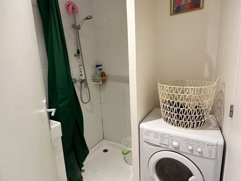 Discounted Summer Rental in Jourdain, Paris 19 | No Deposit | Available July & August
