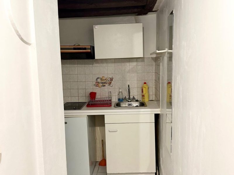 Location meublée Paris 3 – Studio 25 m² au calme près de République – 1025 €/mois