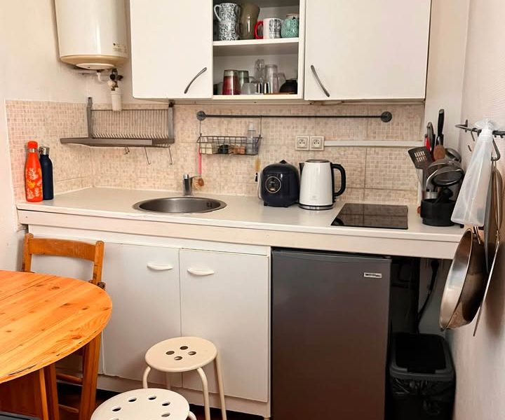 Colocation Paris 18 – Chambre meublée avec balcon, proche transports et commerces