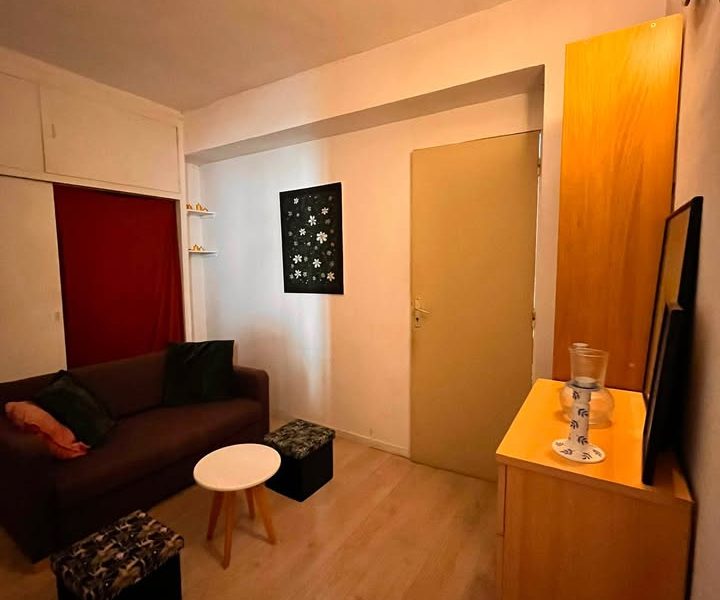Colocation Paris 18 – Chambre meublée avec balcon, proche transports et commerces