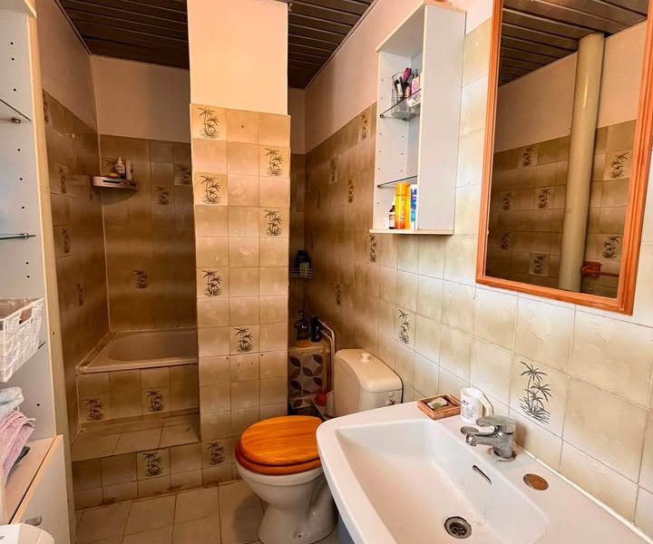 Colocation Paris 18 – Chambre meublée avec balcon, proche transports et commerces