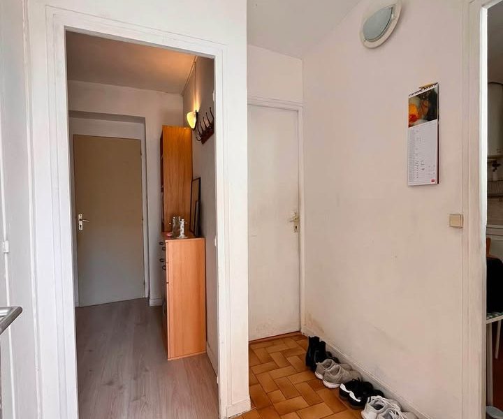 Colocation Paris 18 – Chambre meublée avec balcon, proche transports et commerces
