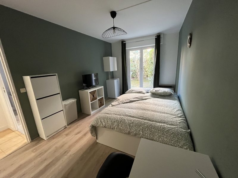 Colocation calme et lumineuse à Noisy-Champs – Jardin, Netflix, ménage inclus